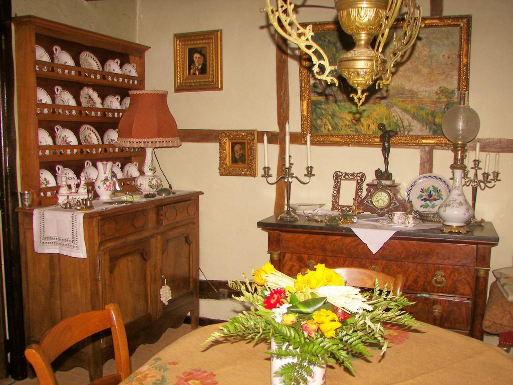 La Cassinette Bed & Breakfast Romenay Exterior photo